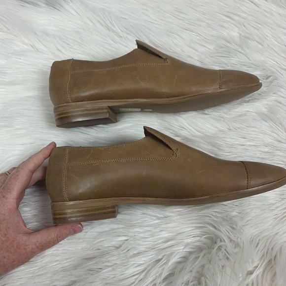 NEW Jeffrey Campbell tan leather slip on loafer - Picture 9 of 10
